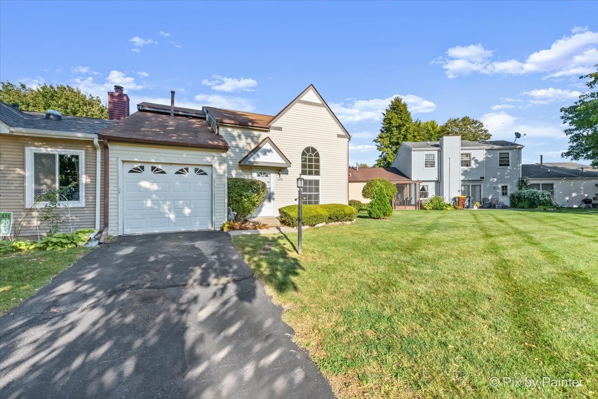1131 Pond Point Road, Woodstock, IL 60098