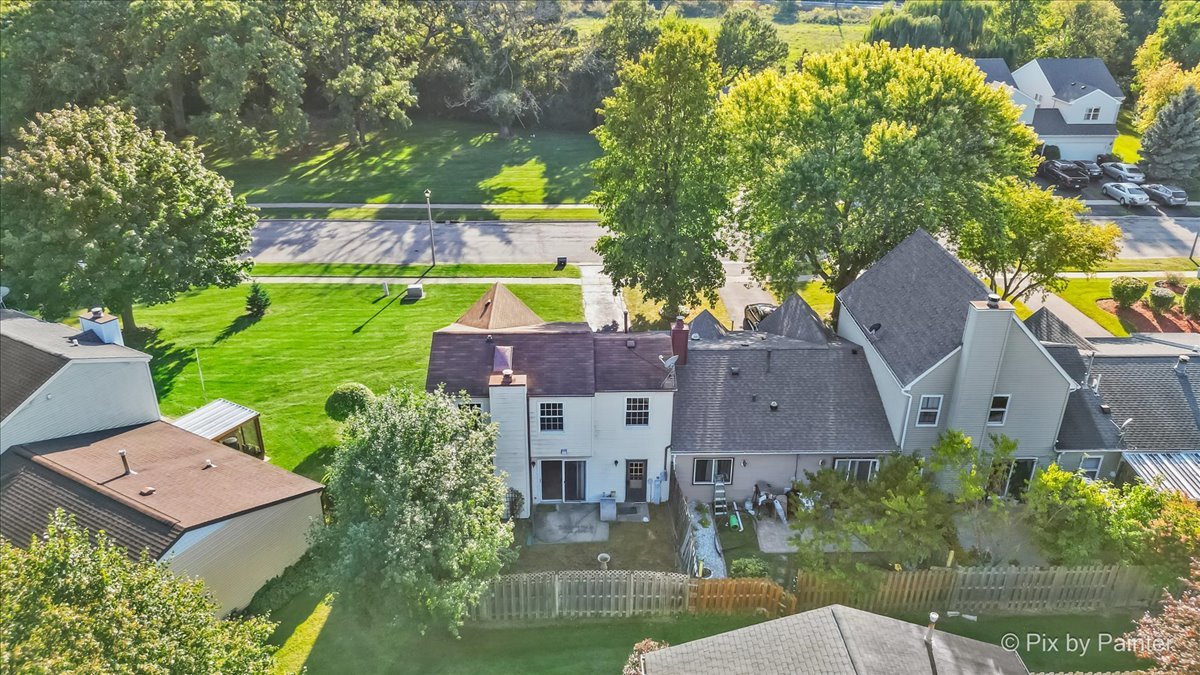 1131 Pond Point Road, Woodstock, IL 60098