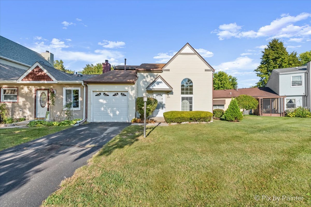 1131 Pond Point Road, Woodstock, IL 60098