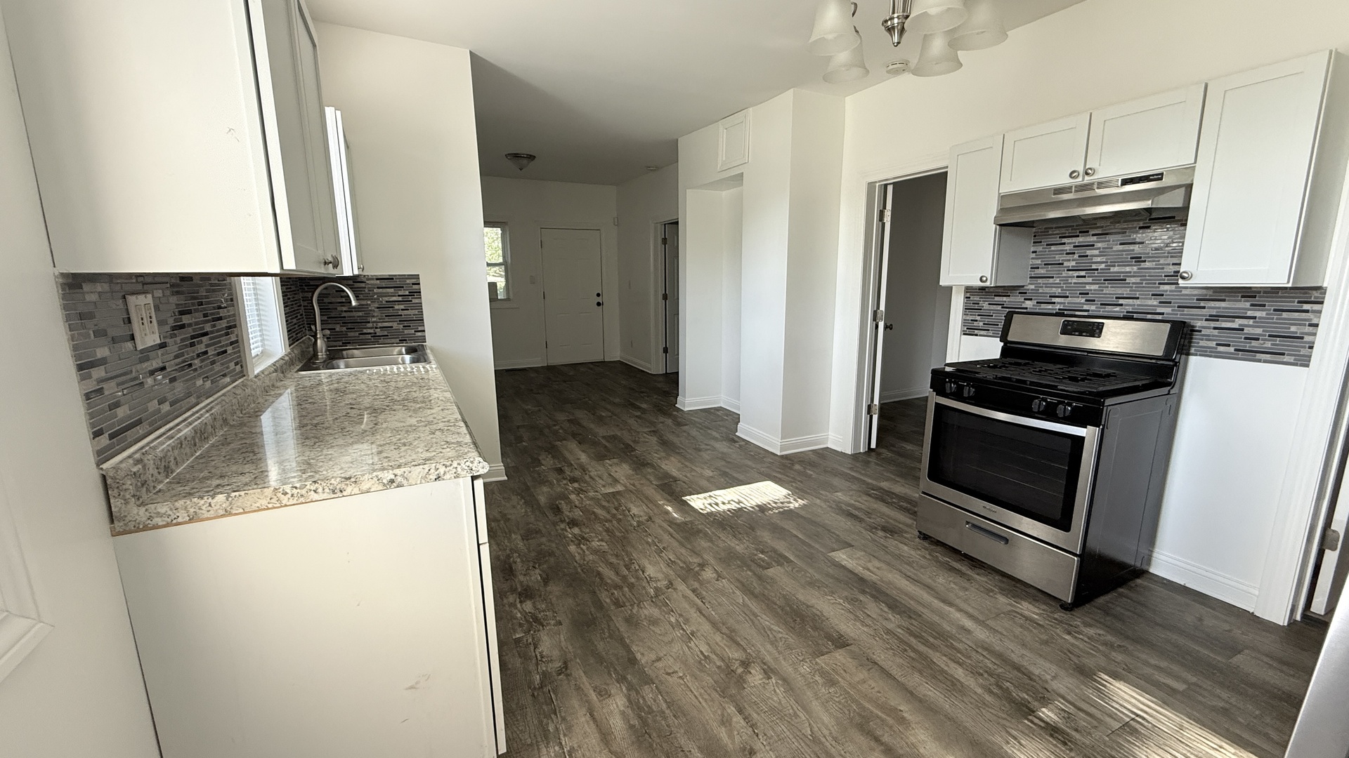 8438 S Baltimore Avenue #1R, Chicago, IL 60617
