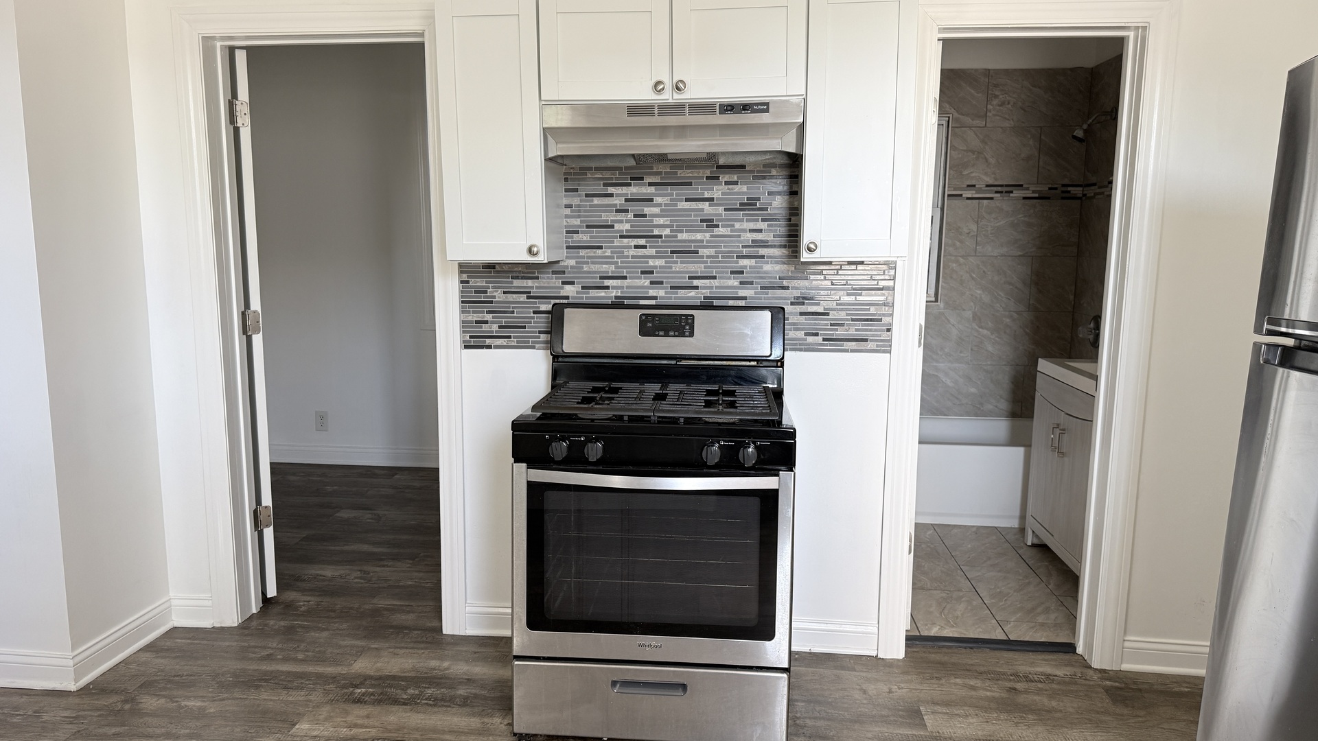 8438 S Baltimore Avenue #1R, Chicago, IL 60617