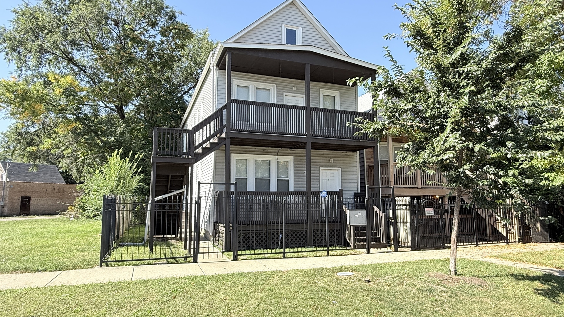 8438 S Baltimore Avenue #1R, Chicago, IL 60617