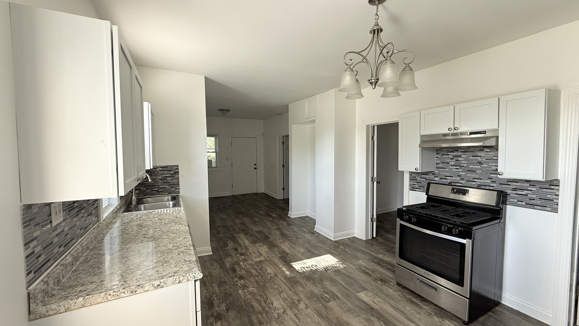 8438 S Baltimore Avenue #1R, Chicago, IL 60617