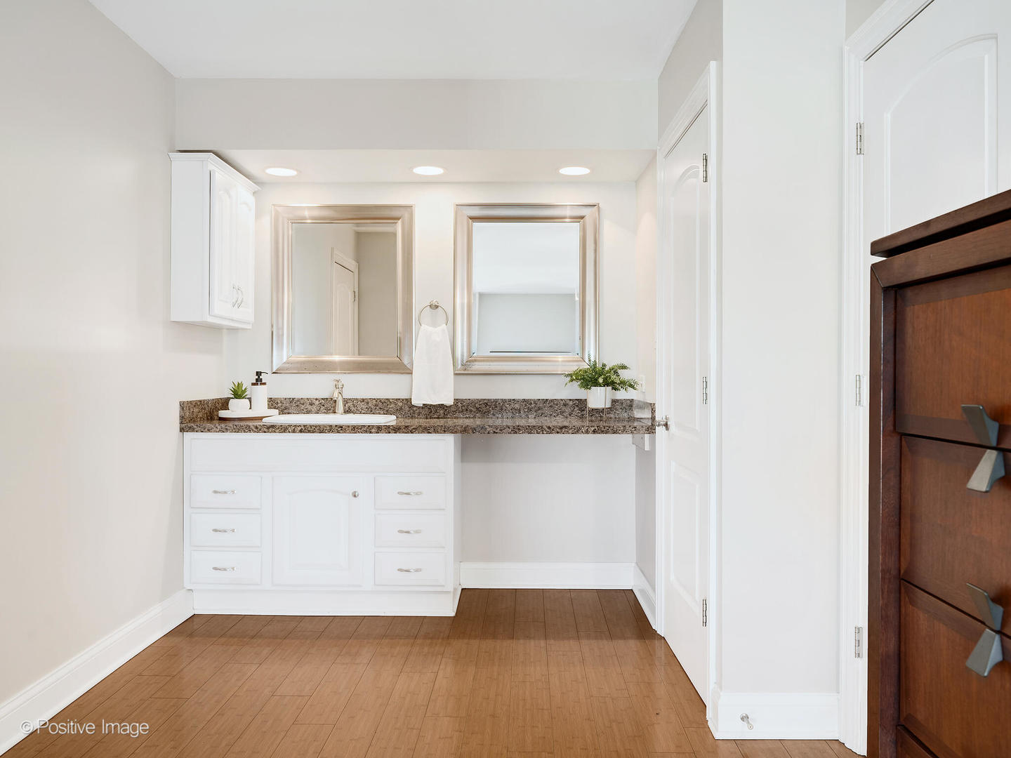 465 W Dominion Drive #909, Wood Dale, IL 60191