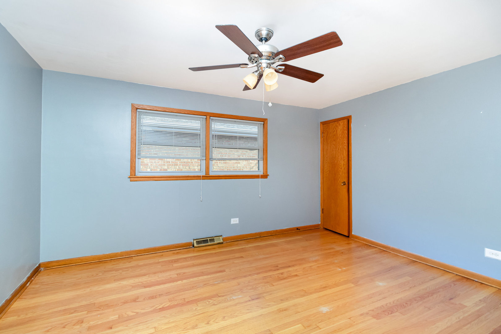 6253 N Harlem Avenue, Chicago, IL 60631