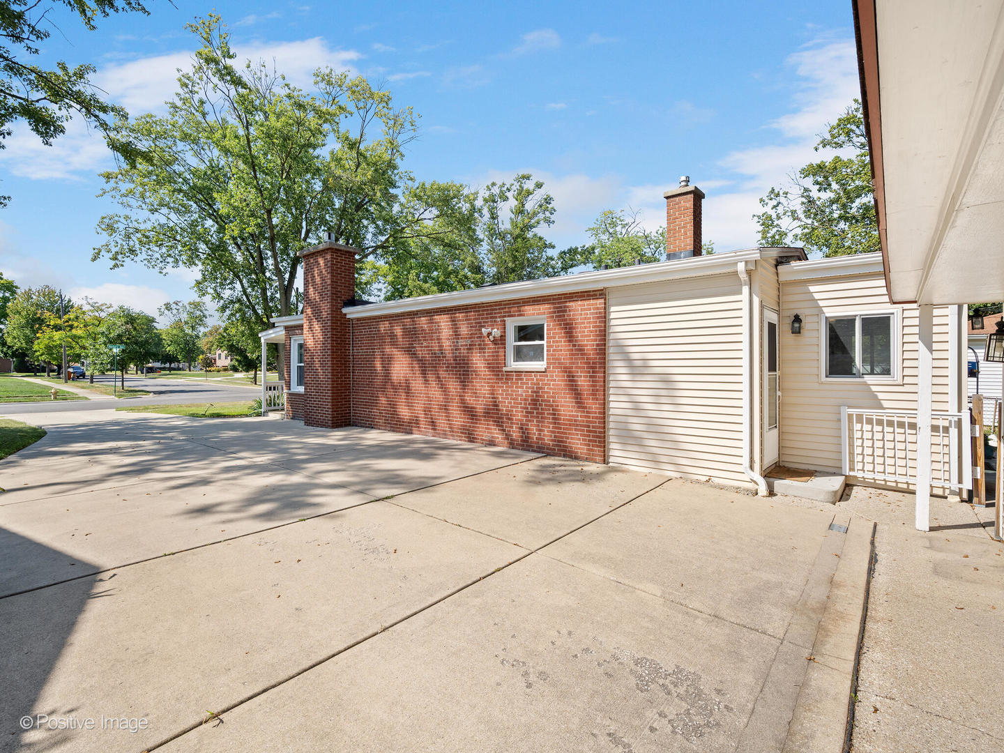 1053 S Norbury Avenue, Lombard, IL 60148