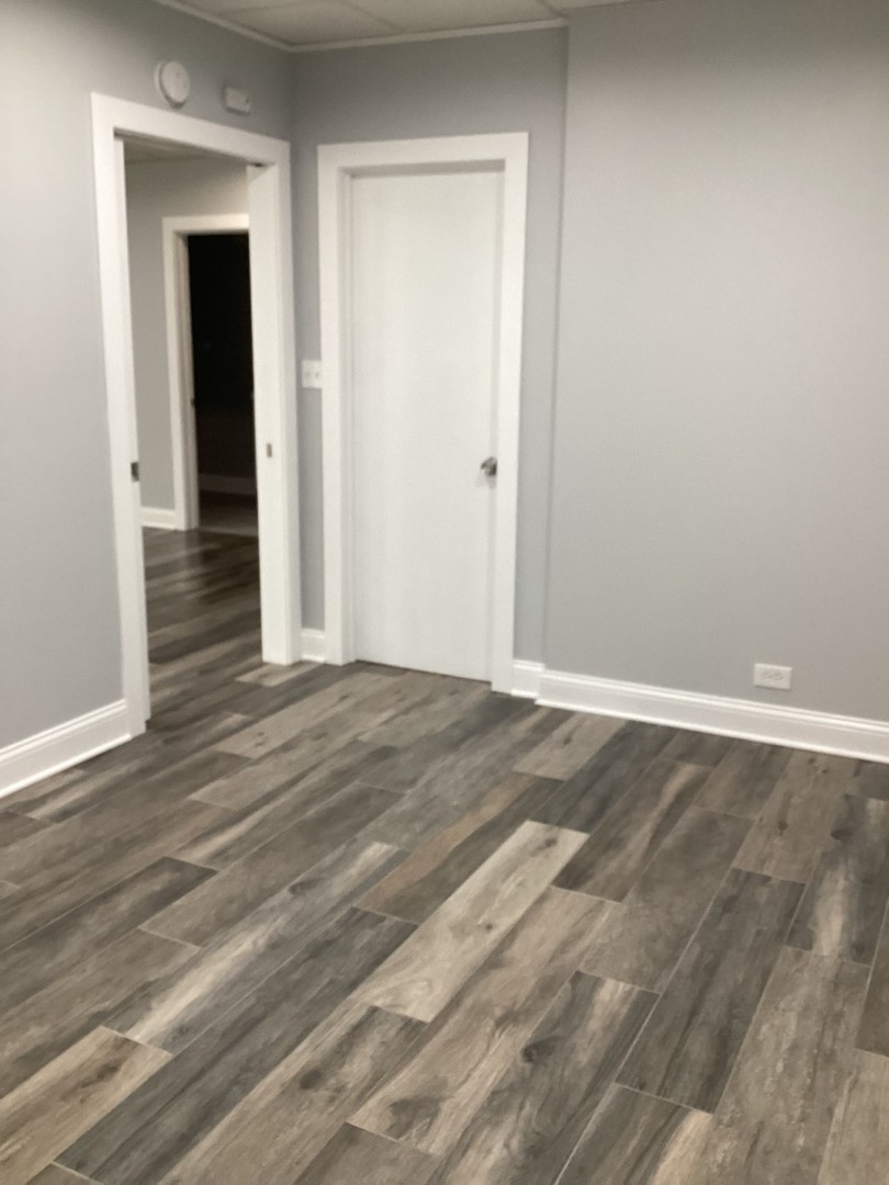 5481 N Northwest Highway, Chicago, IL 60630