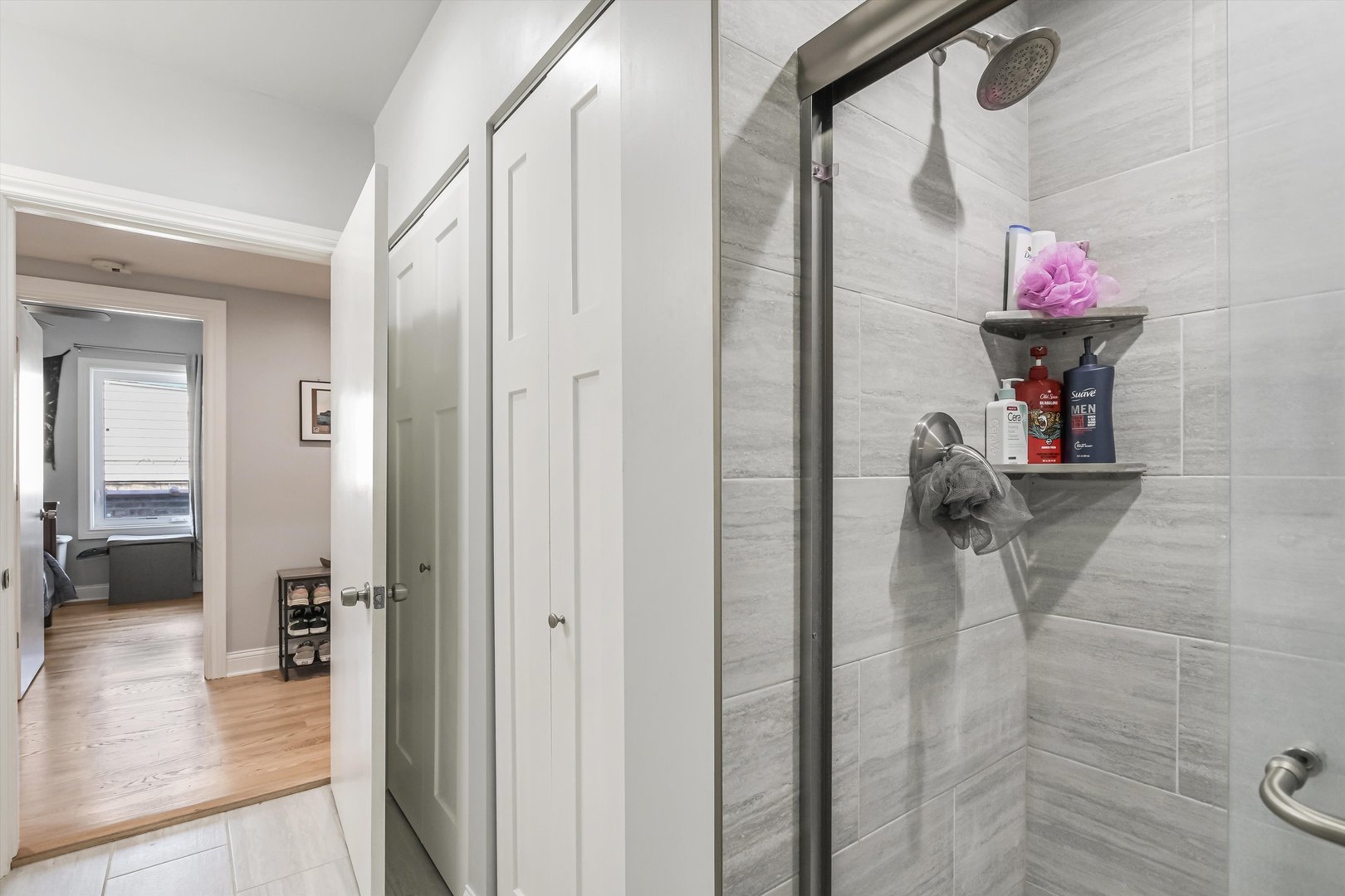 5481 N Northwest Highway, Chicago, IL 60630