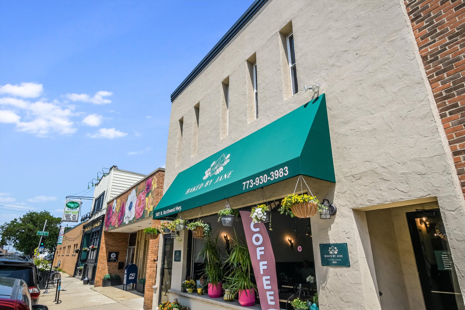 5481 N Northwest Highway, Chicago, IL 60630