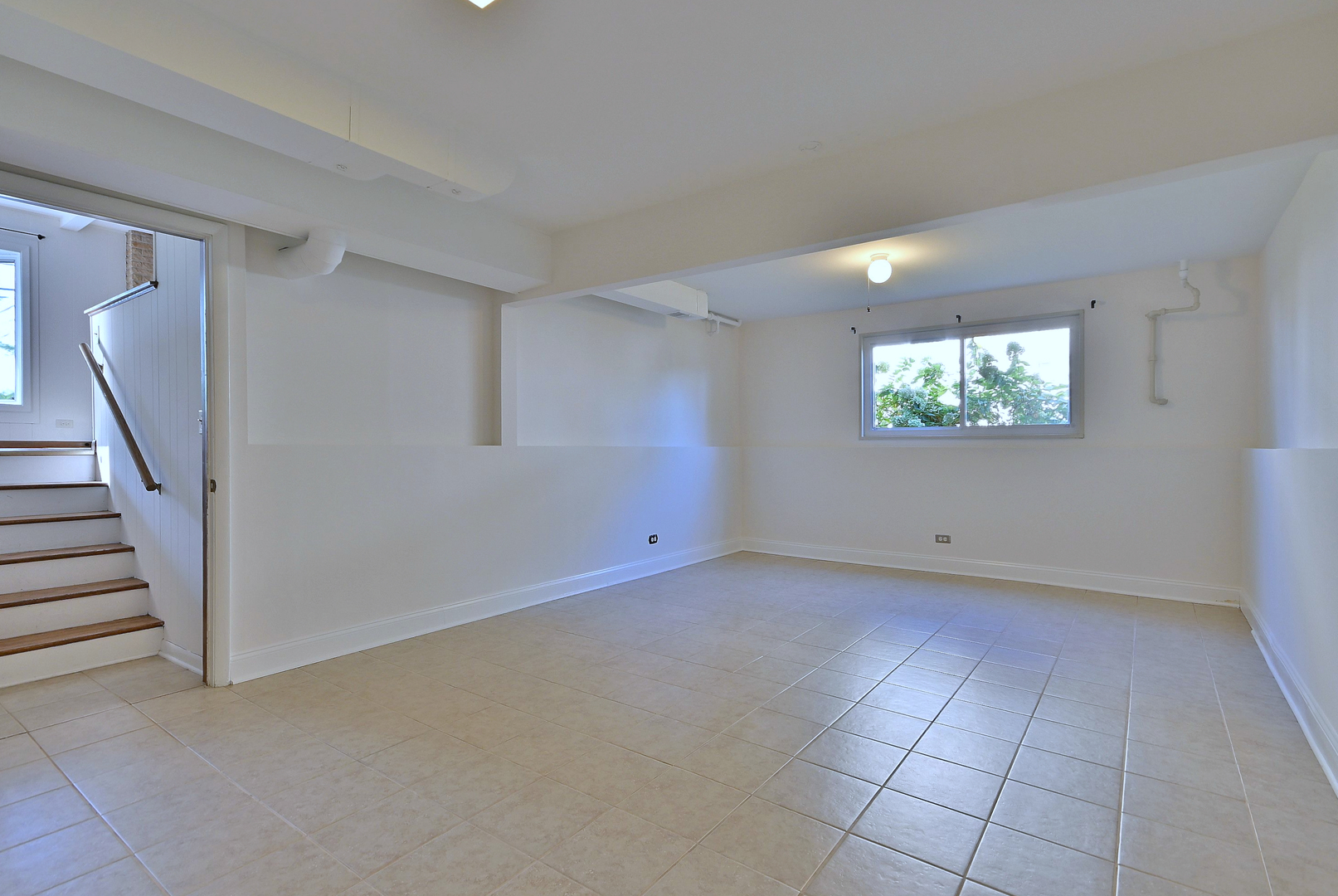 396 E Park Avenue, Elmhurst, IL 60126