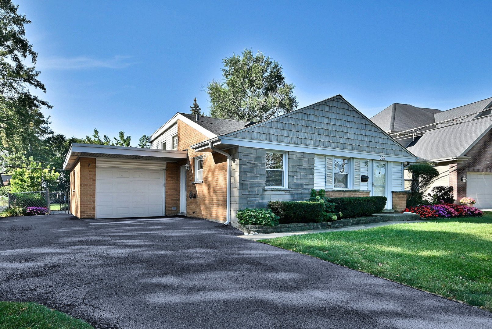 396 E Park Avenue, Elmhurst, IL 60126