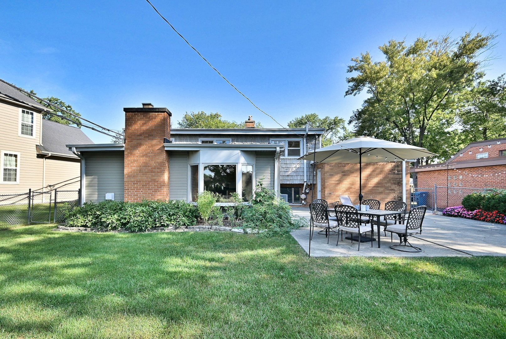 396 E Park Avenue, Elmhurst, IL 60126