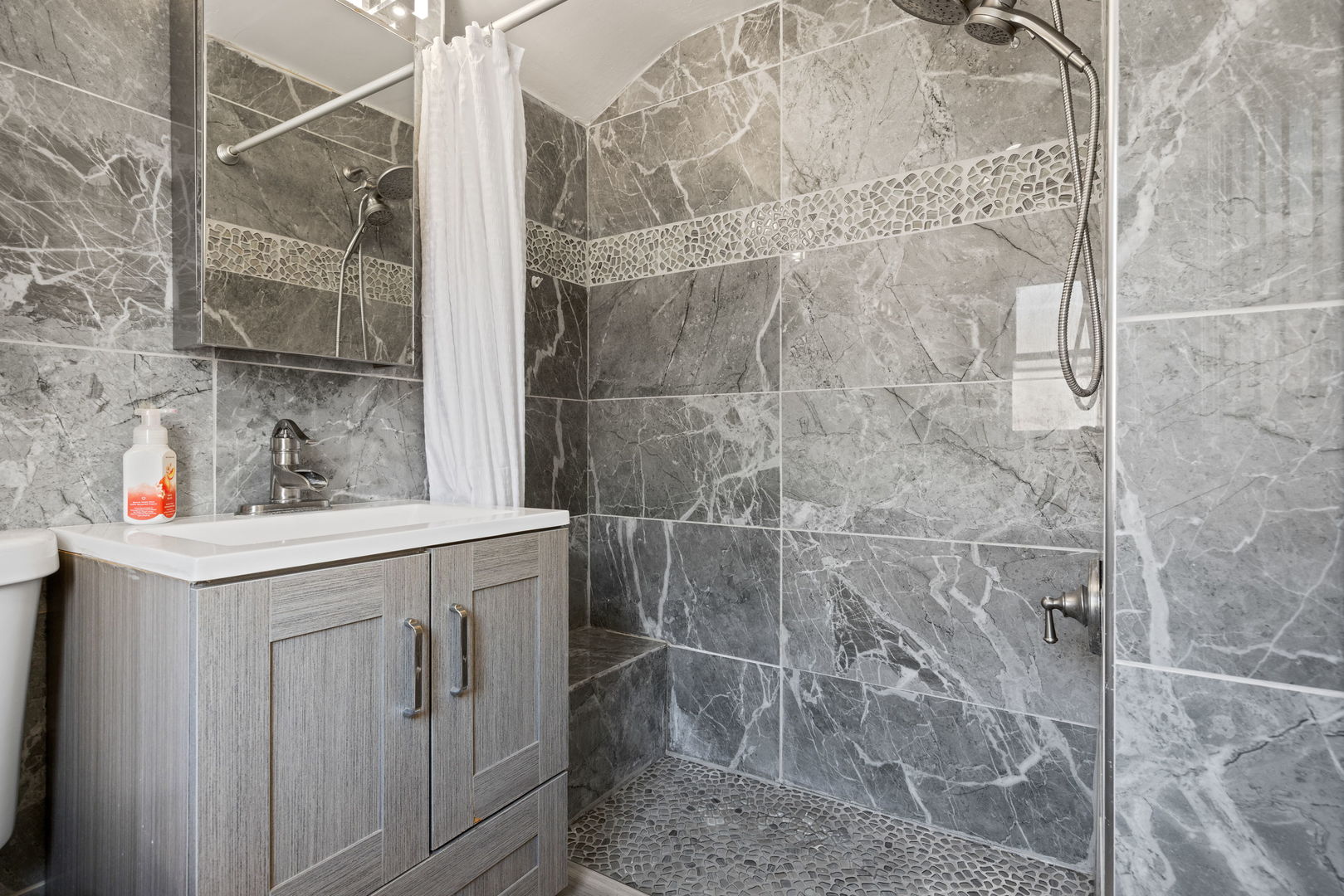 3539 S 57th Court, Cicero, IL 60804