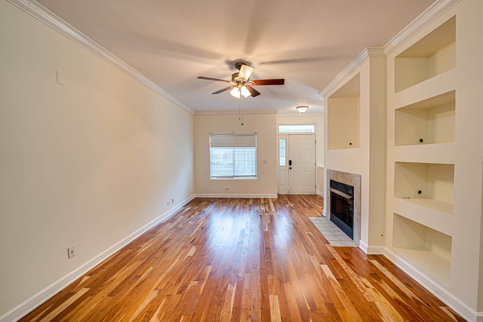 842 County Line Road #842, Aurora, IL 60502