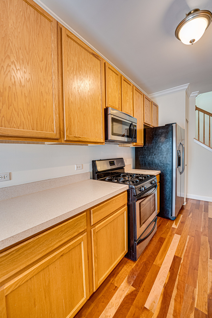 842 County Line Road #842, Aurora, IL 60502