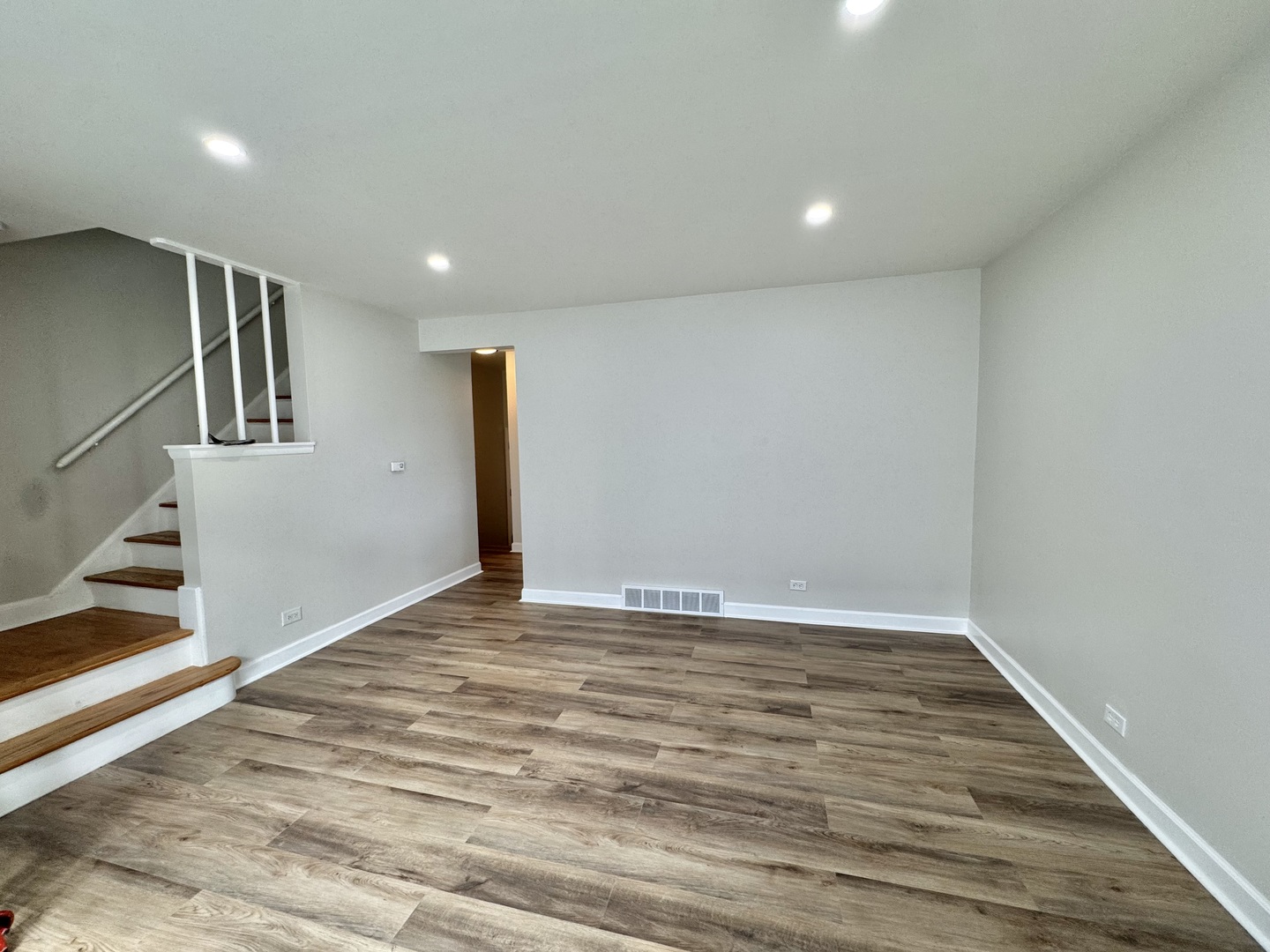 4603 Main Street #B, Skokie, IL 60076