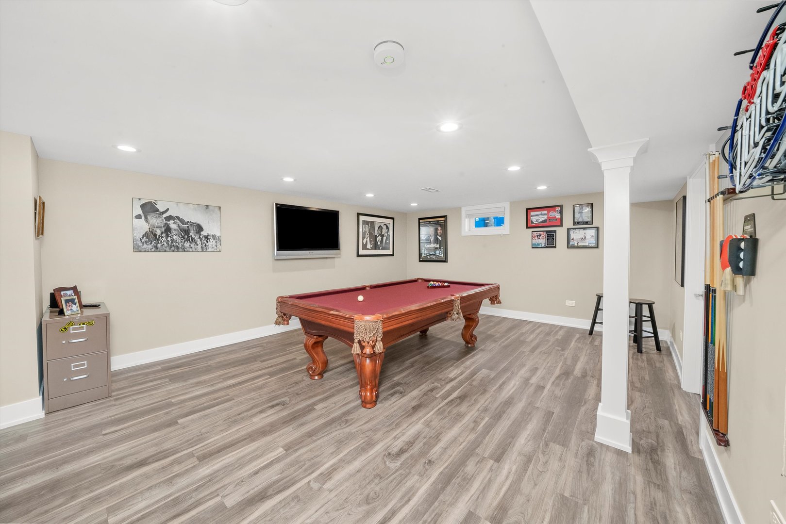 142 E QUINCY Street, Elmhurst, IL 60126