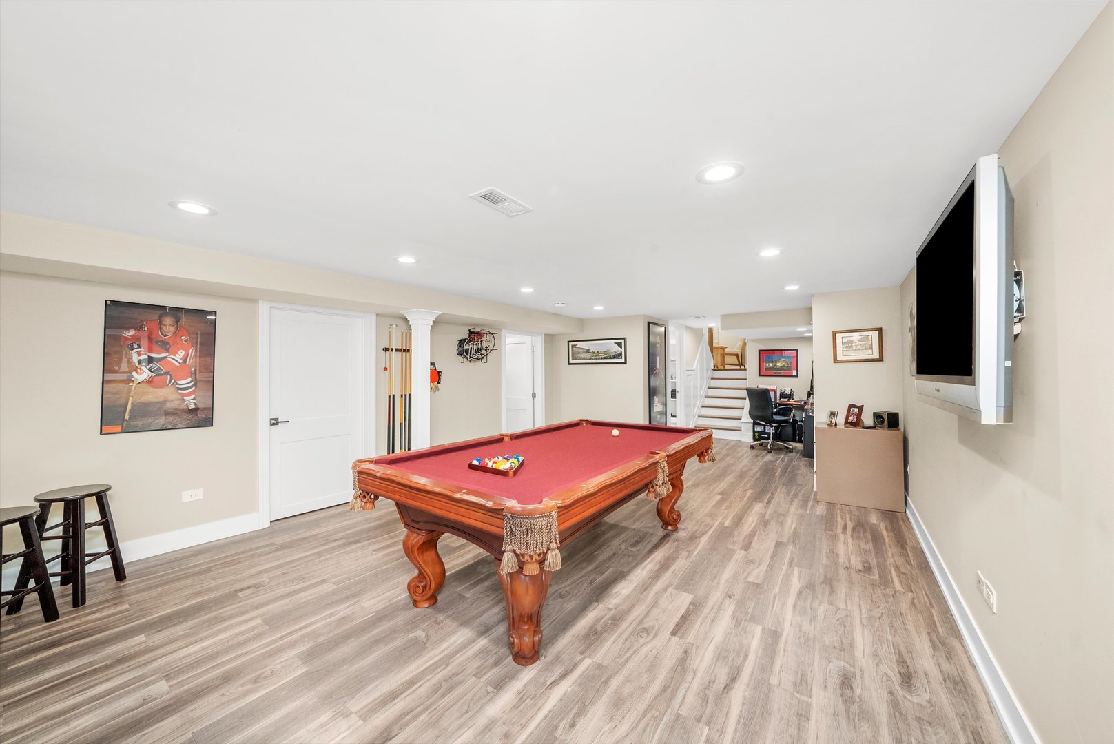 142 E QUINCY Street, Elmhurst, IL 60126