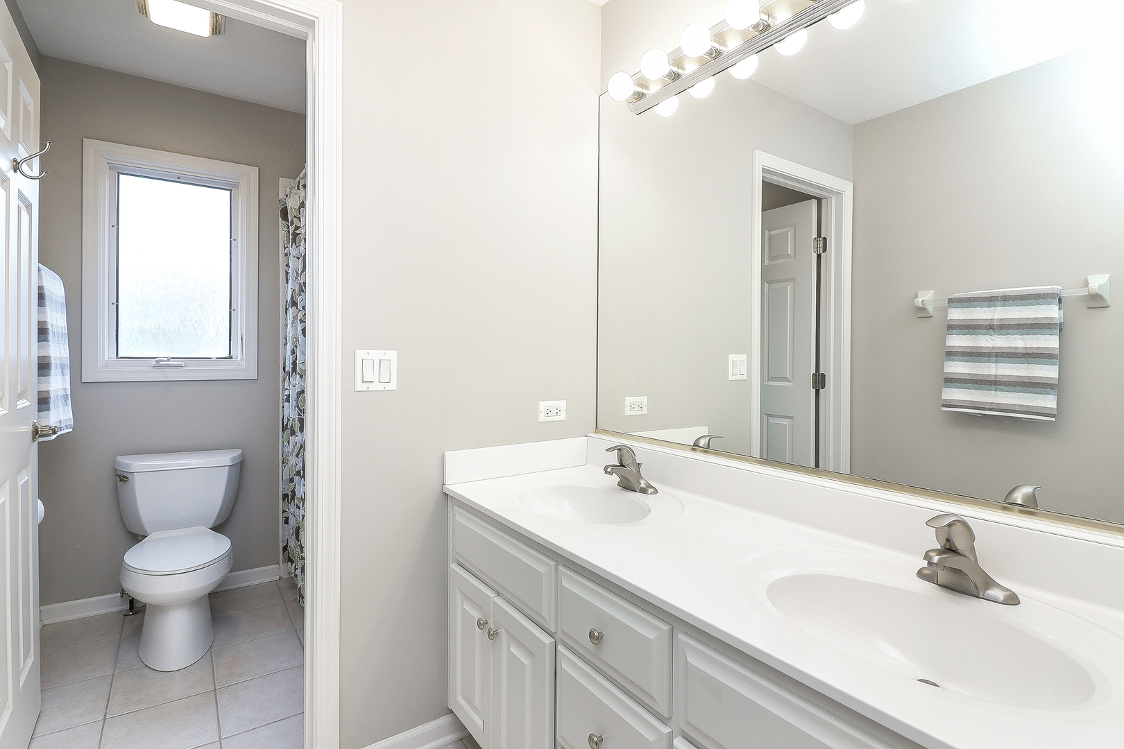 3536 Scottsdale Circle, Naperville, IL 60564