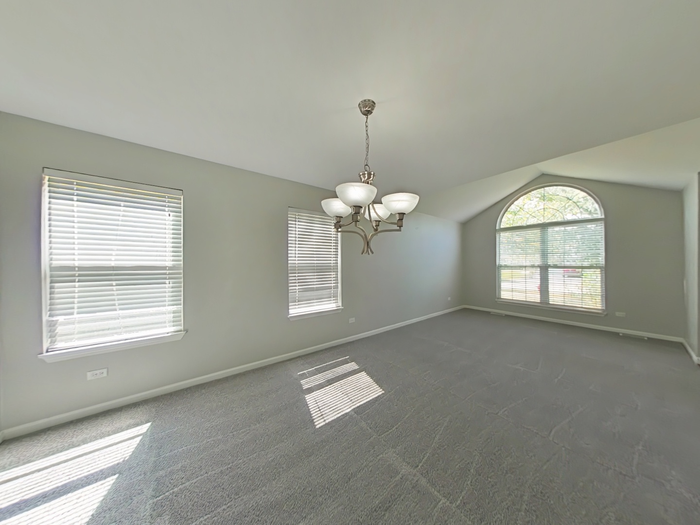 2004 Chestnut Grove Drive, Plainfield, IL 60586