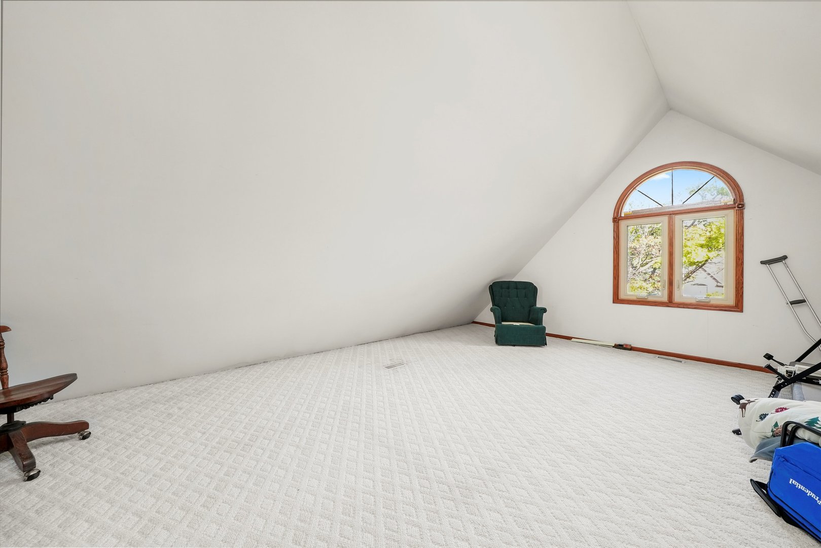 17860 S Crystal Lake Drive, Homer Glen, IL 60491