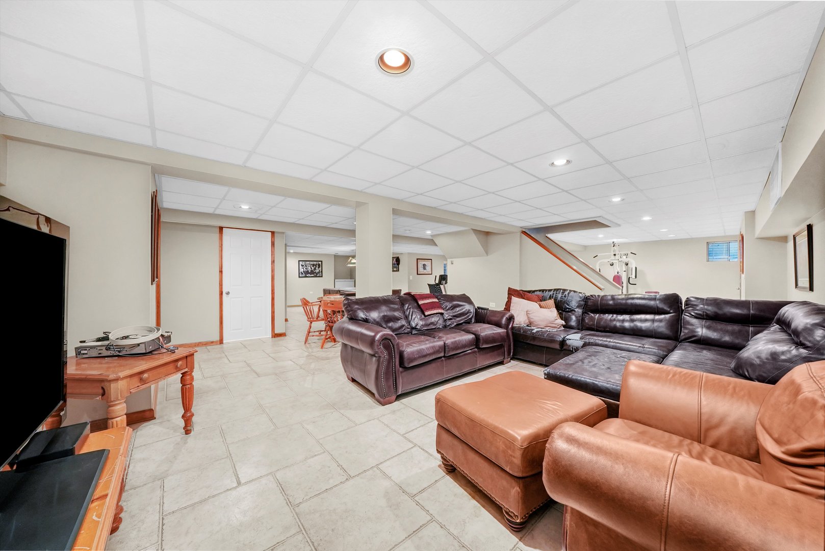 17860 S Crystal Lake Drive, Homer Glen, IL 60491