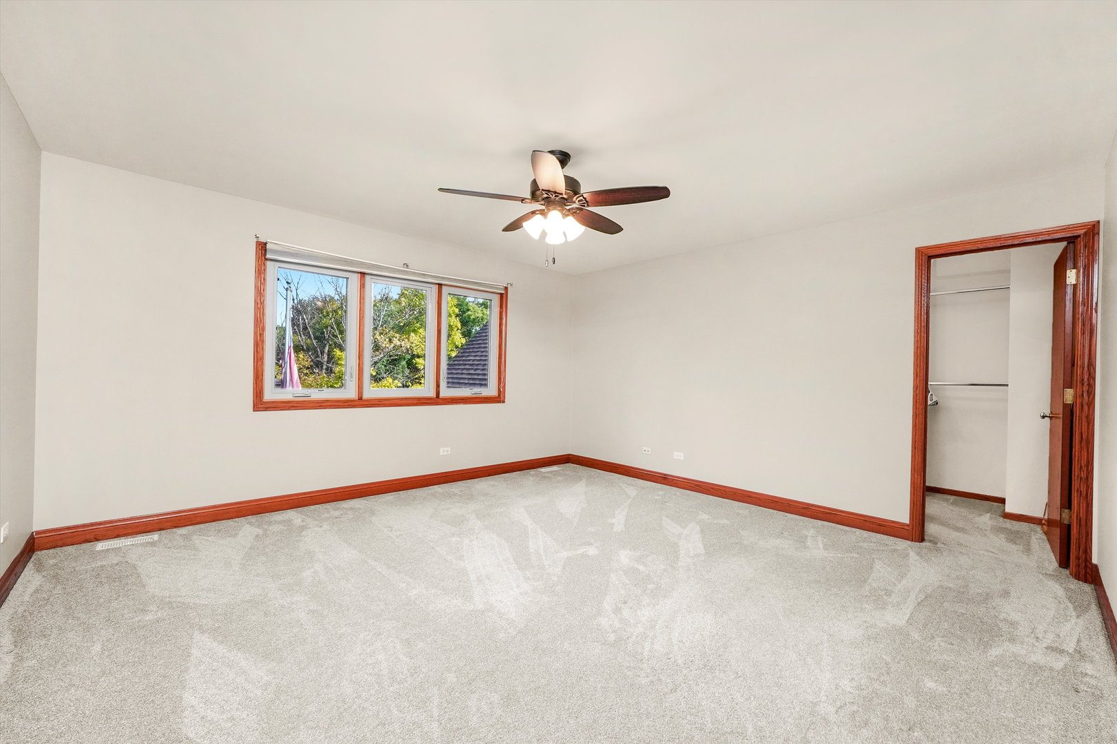 17860 S Crystal Lake Drive, Homer Glen, IL 60491