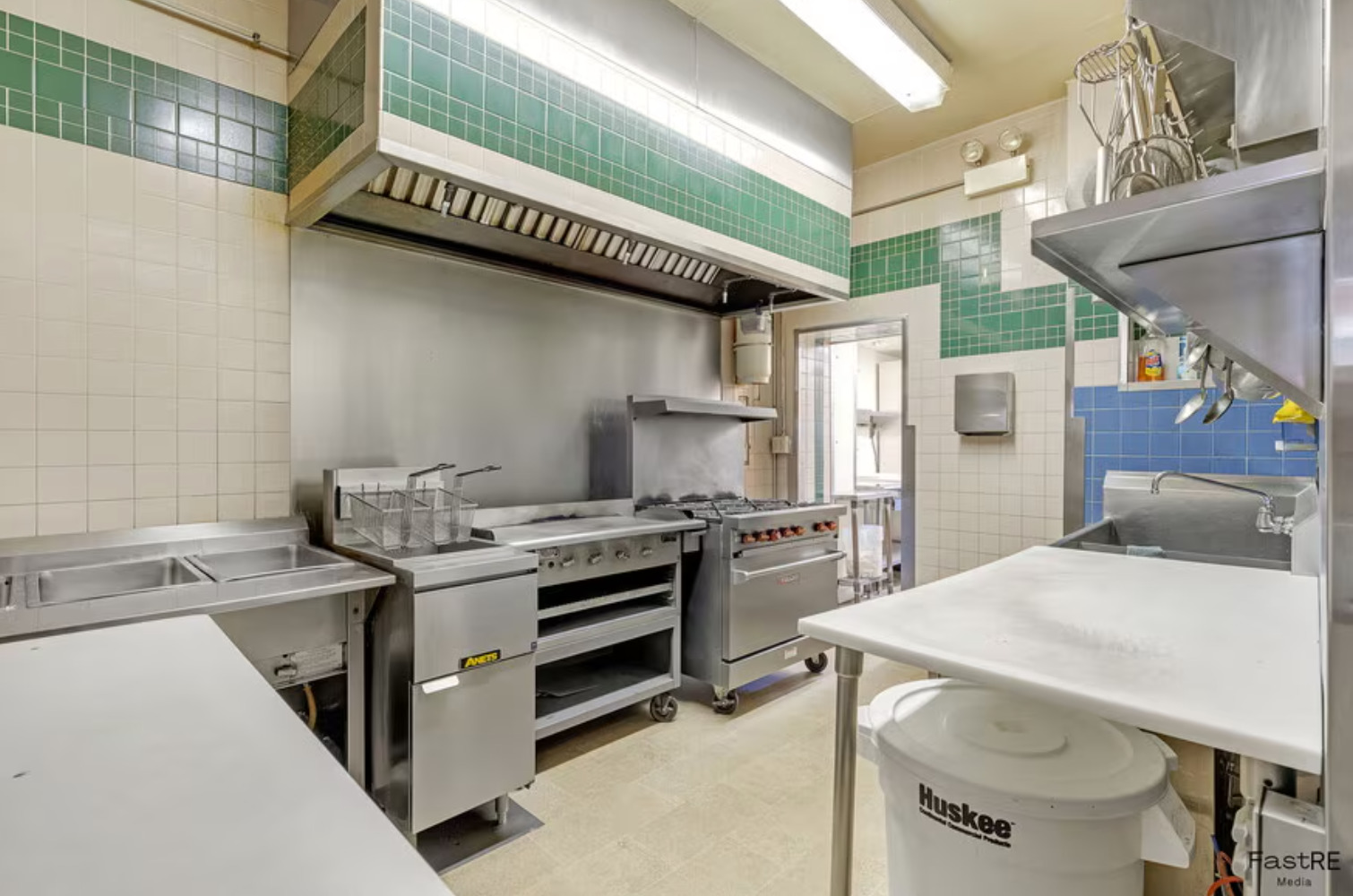 13325 Olde Western Avenue, Blue Island, IL 60406