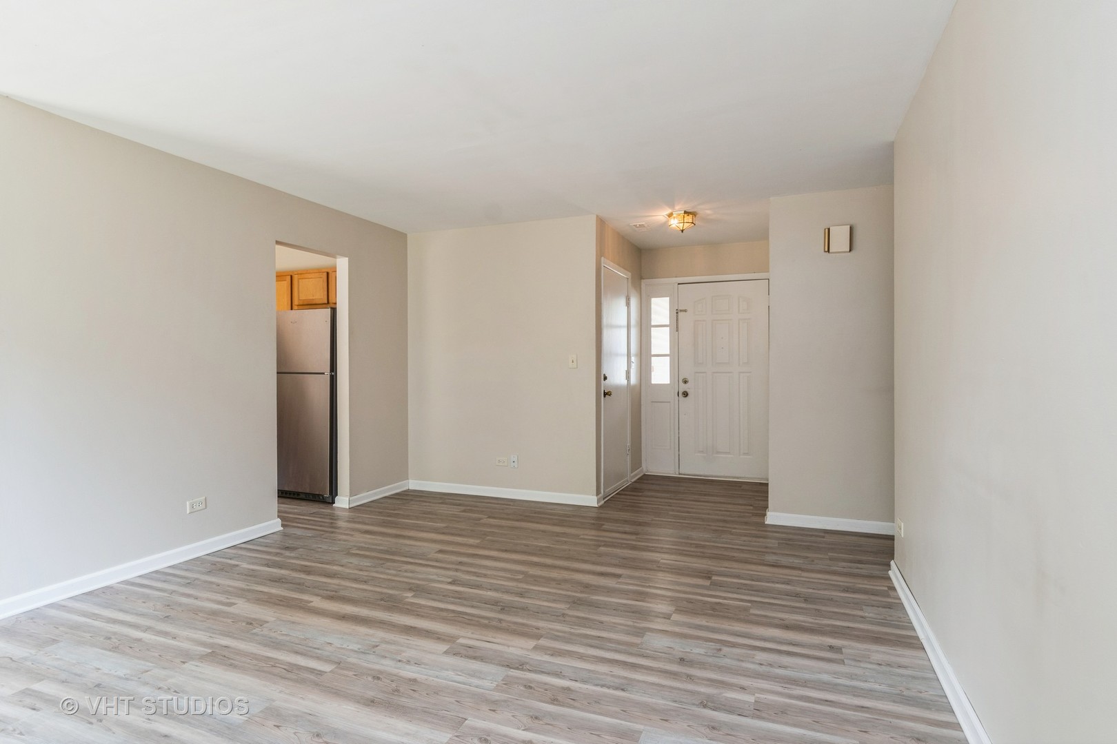 5S730 Malibu Lane, Naperville, IL 60540