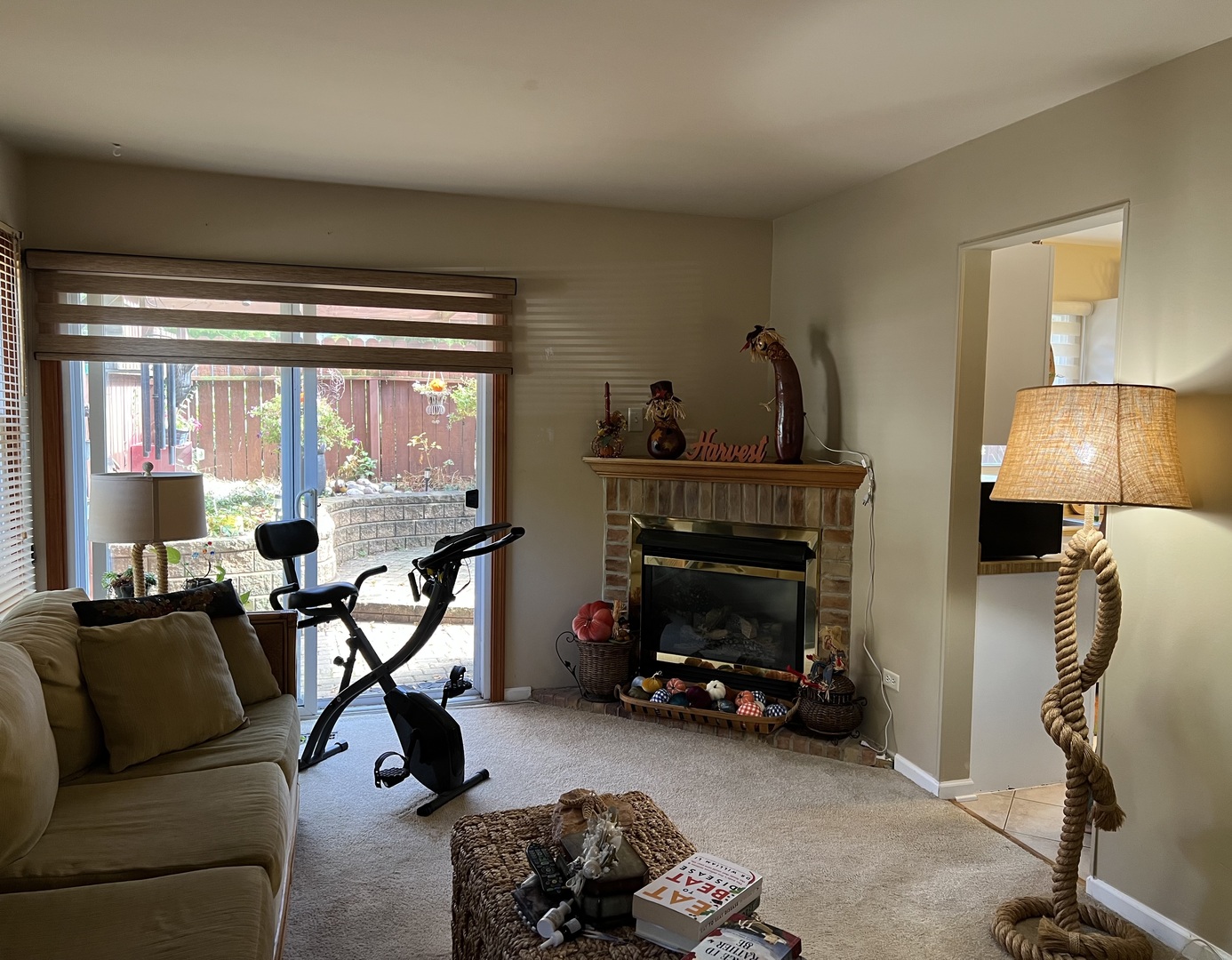 213 Stanyon Lane #1, Bloomingdale, IL 60108