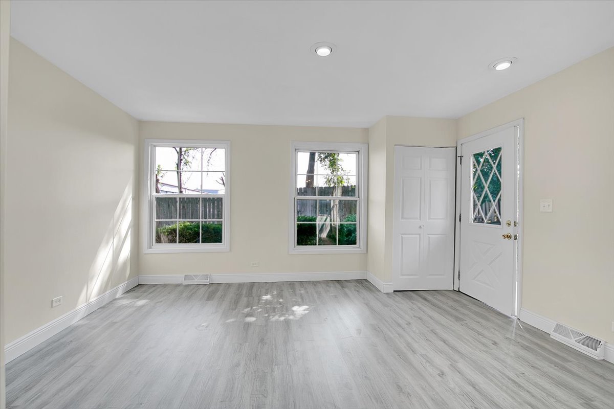 1246 Prairie Avenue #A, Glendale Heights, IL 60139