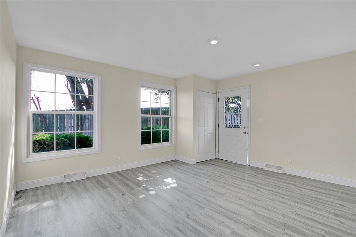 1246 Prairie Avenue #A, Glendale Heights, IL 60139