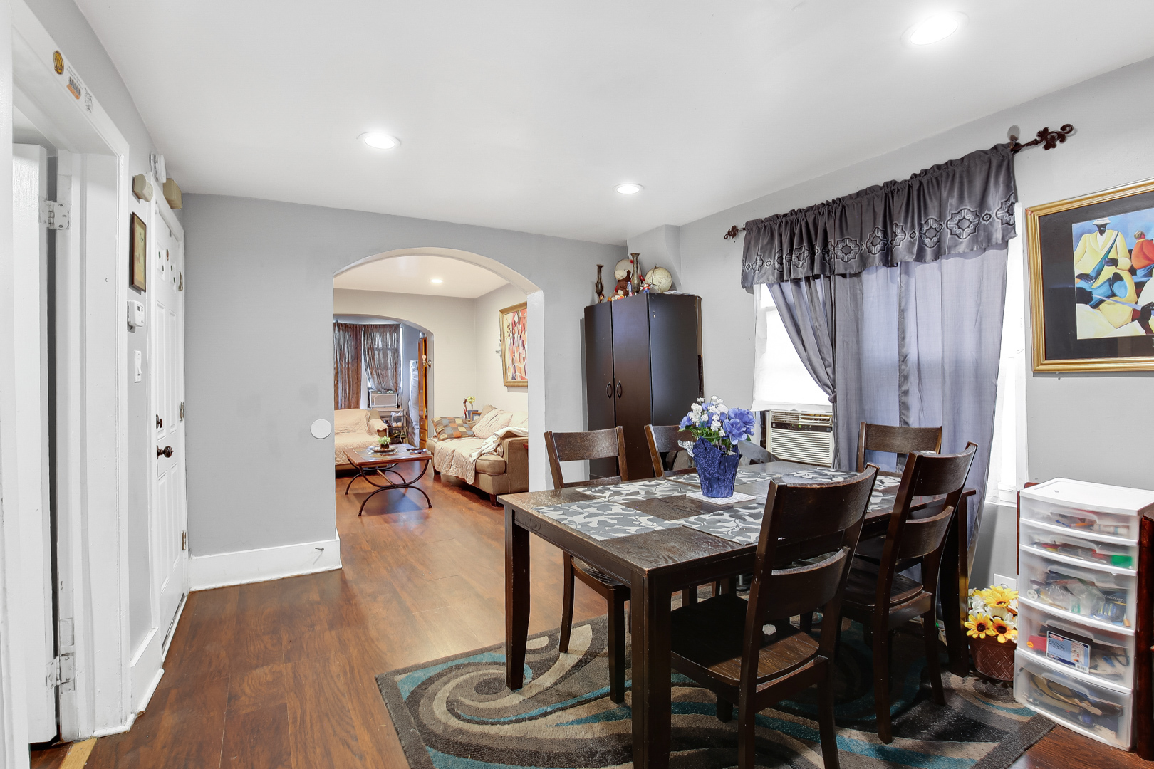 545 N Drake Avenue, Chicago, IL 60624