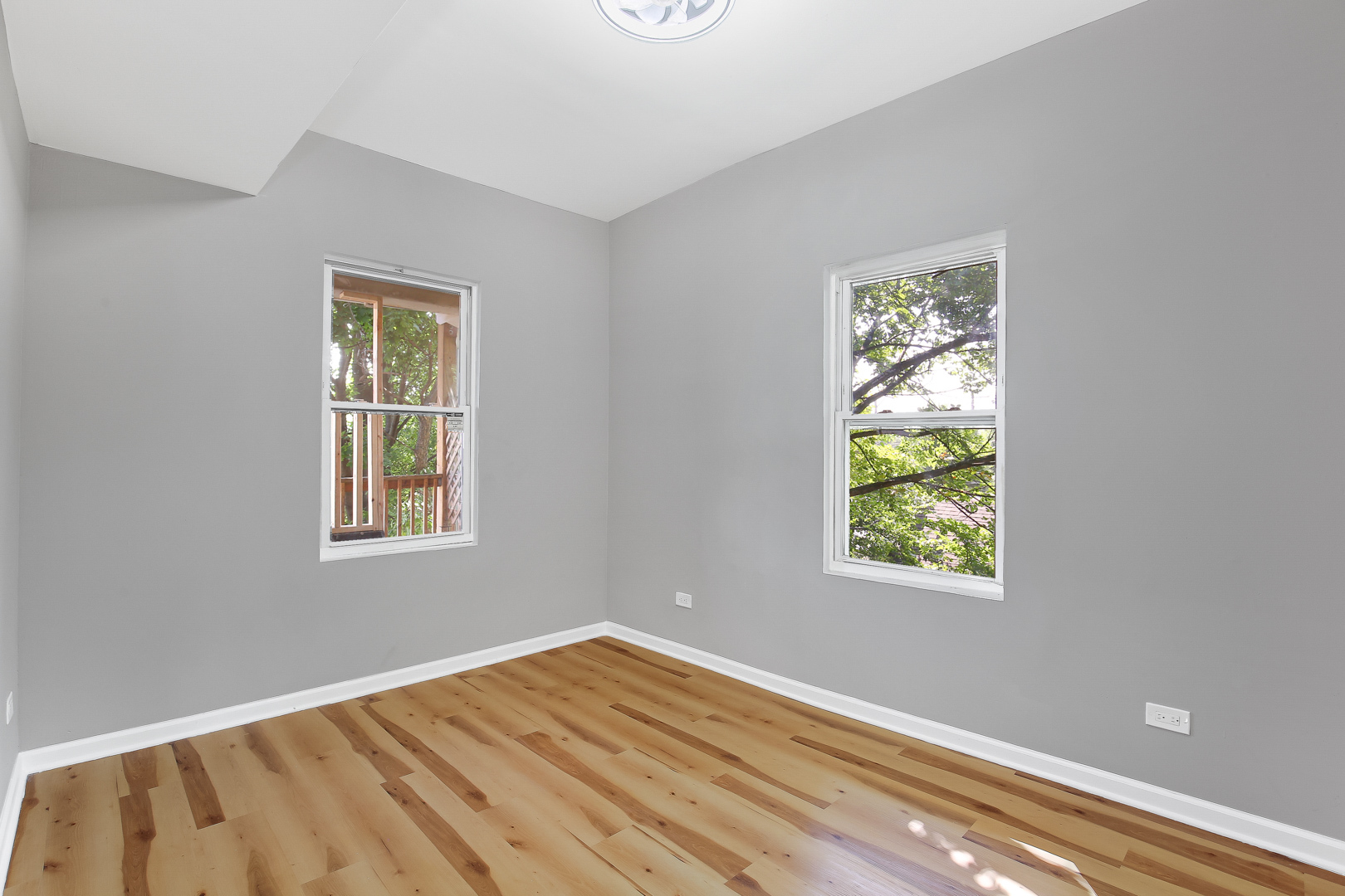 545 N Drake Avenue, Chicago, IL 60624