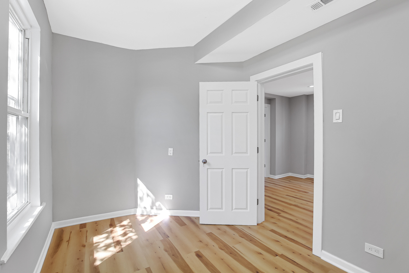 545 N Drake Avenue, Chicago, IL 60624