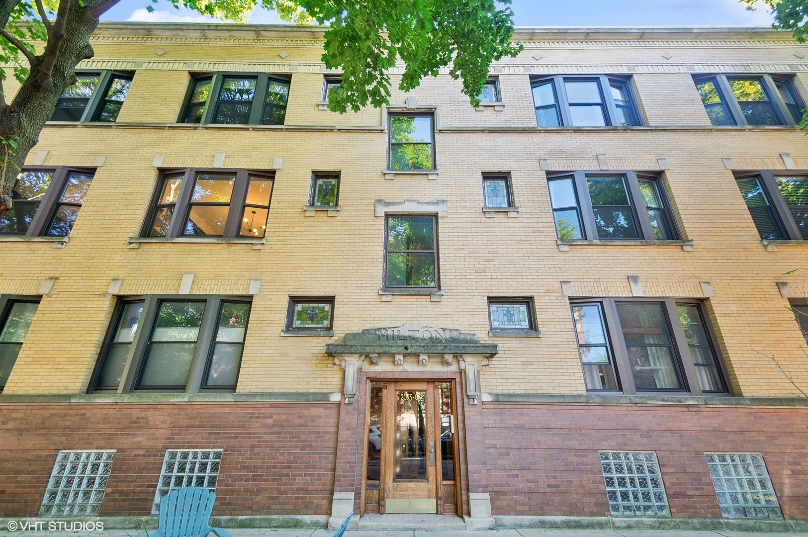 2103 W Byron Street #2E, Chicago, IL 60618
