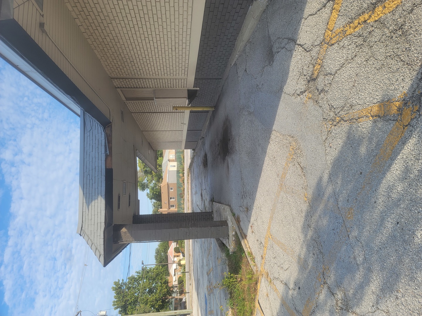 3200 W Columbus Avenue, Chicago, IL 60652