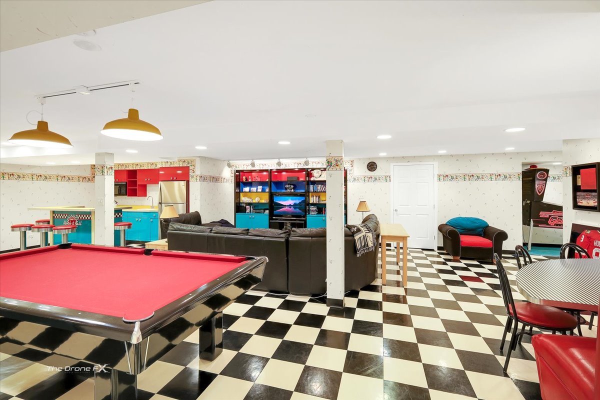 2255 Pebble Creek Drive, Lisle, IL 60532