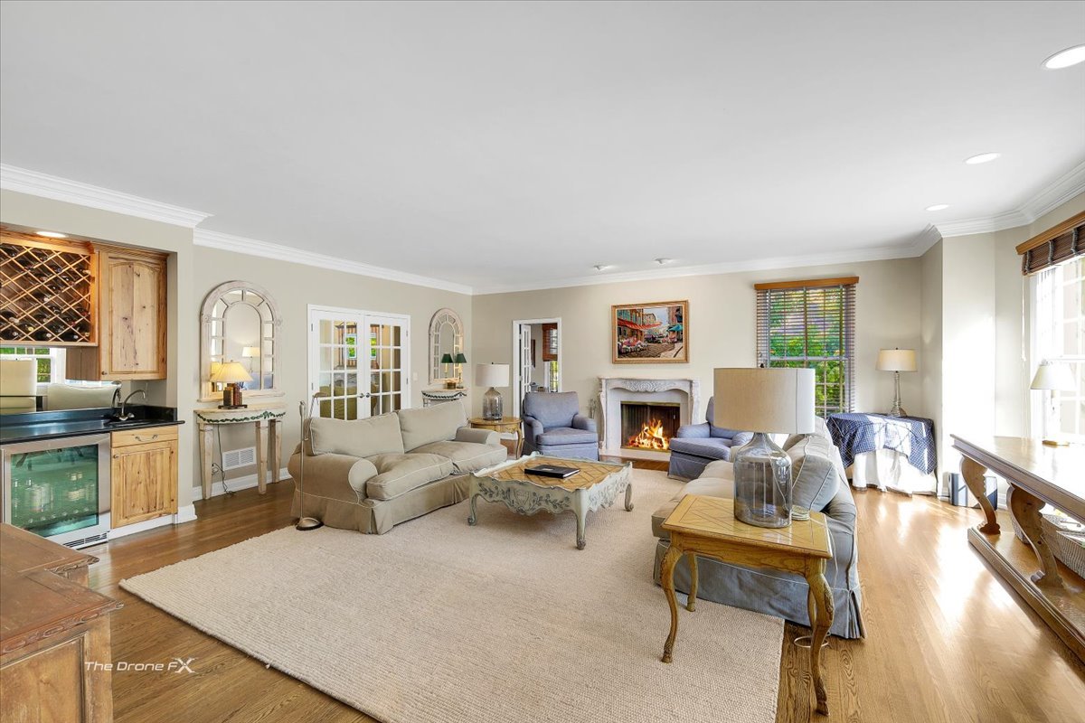 2255 Pebble Creek Drive, Lisle, IL 60532