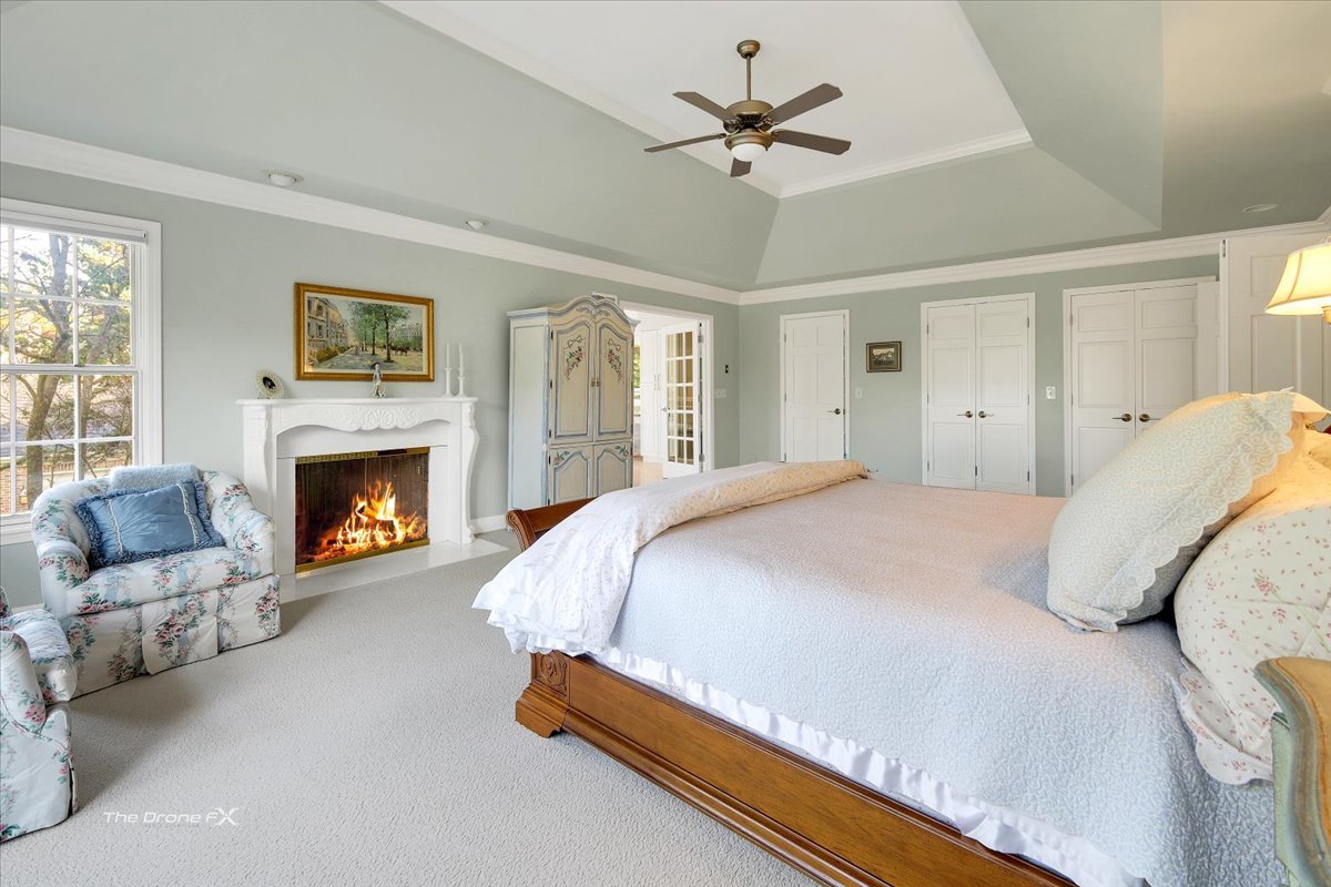 2255 Pebble Creek Drive, Lisle, IL 60532