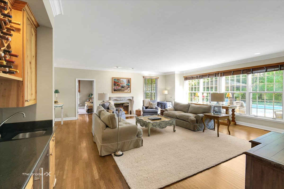 2255 Pebble Creek Drive, Lisle, IL 60532