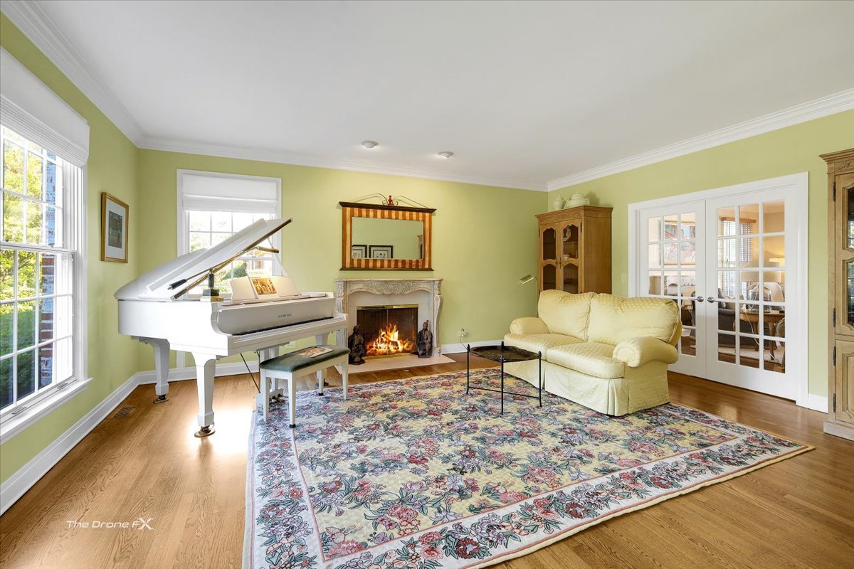 2255 Pebble Creek Drive, Lisle, IL 60532