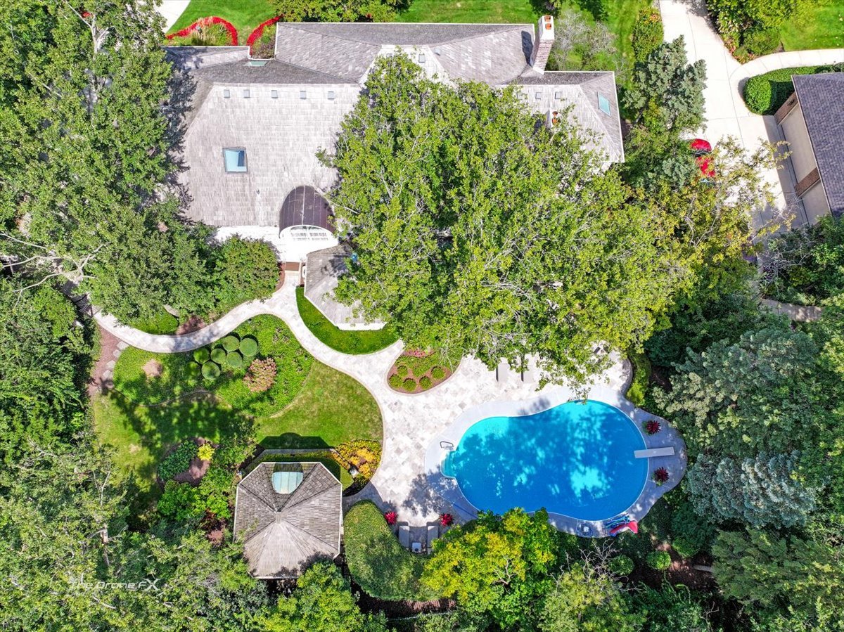 2255 Pebble Creek Drive, Lisle, IL 60532