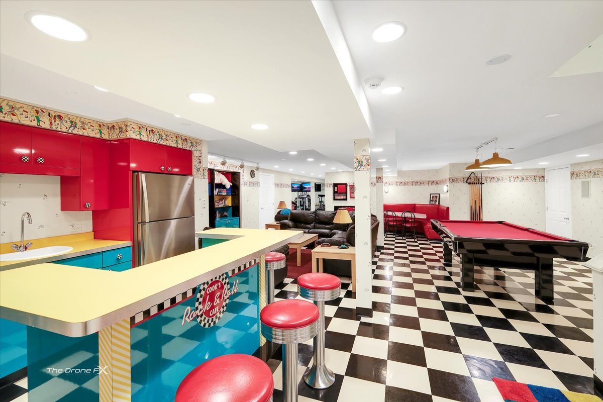 2255 Pebble Creek Drive, Lisle, IL 60532