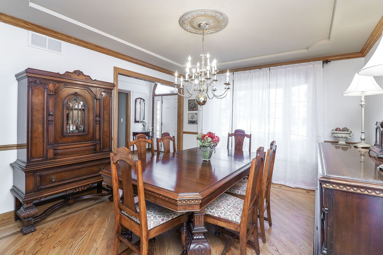 1369 Notre Dame Drive, Lemont, IL 60439