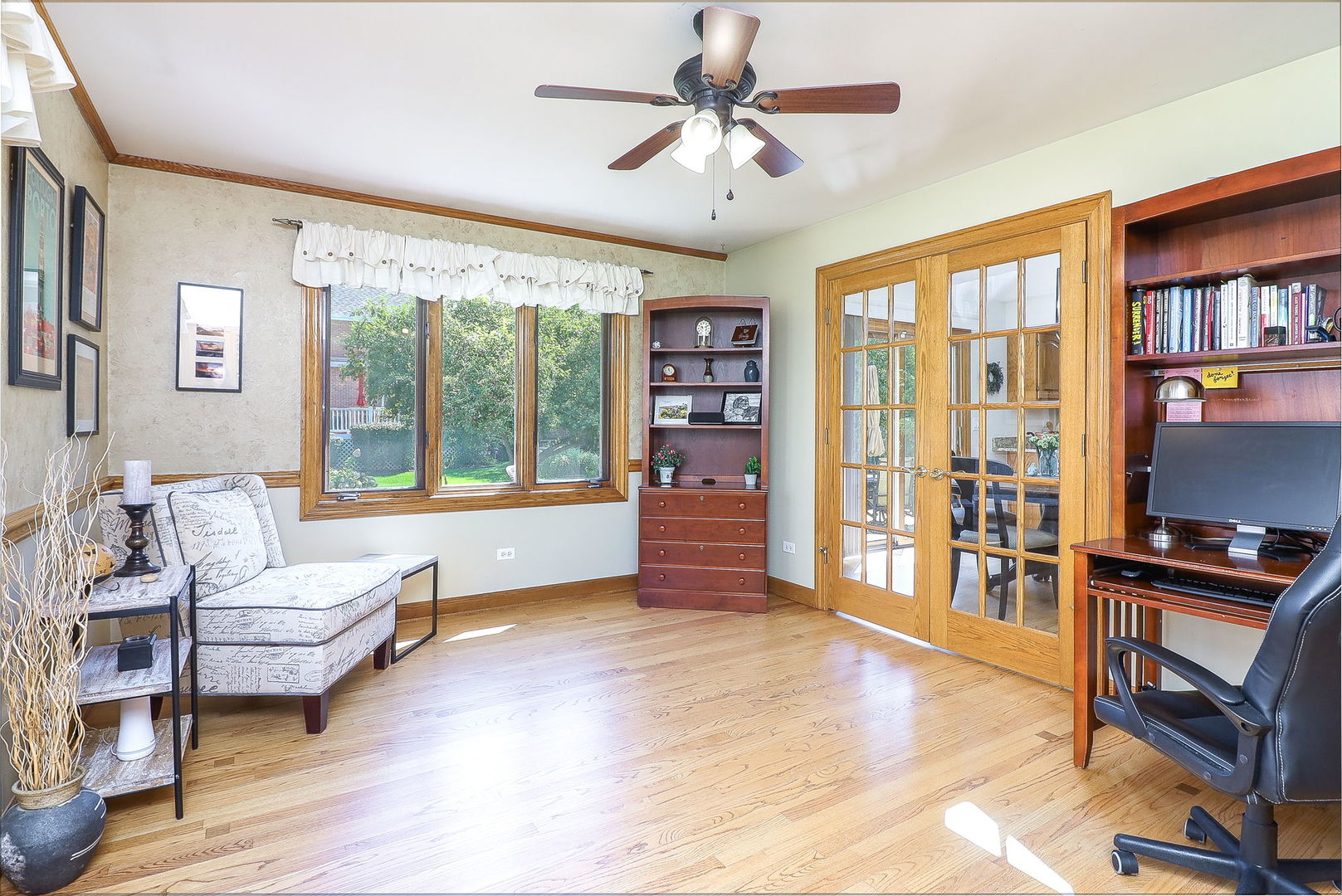 1369 Notre Dame Drive, Lemont, IL 60439