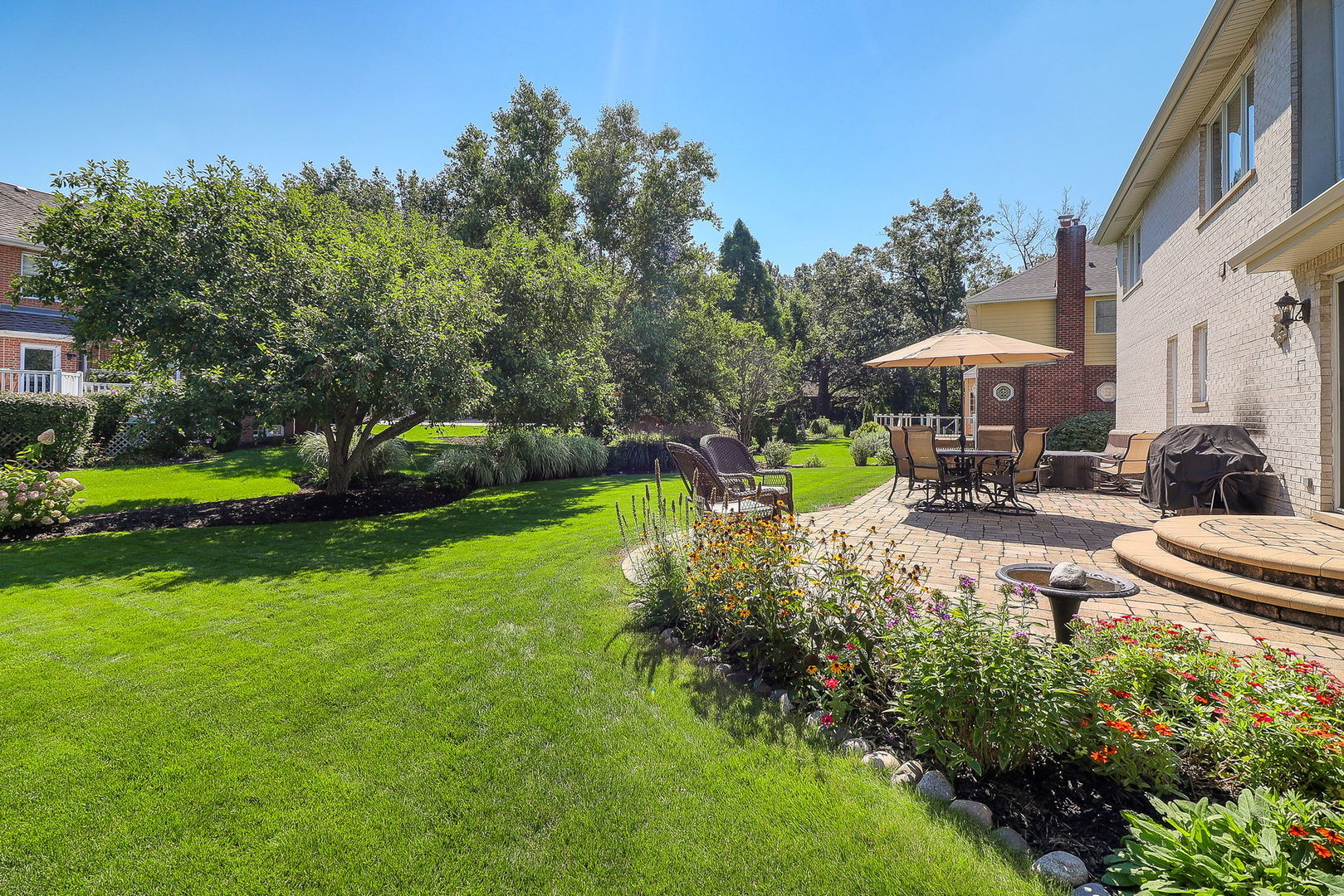 1369 Notre Dame Drive, Lemont, IL 60439