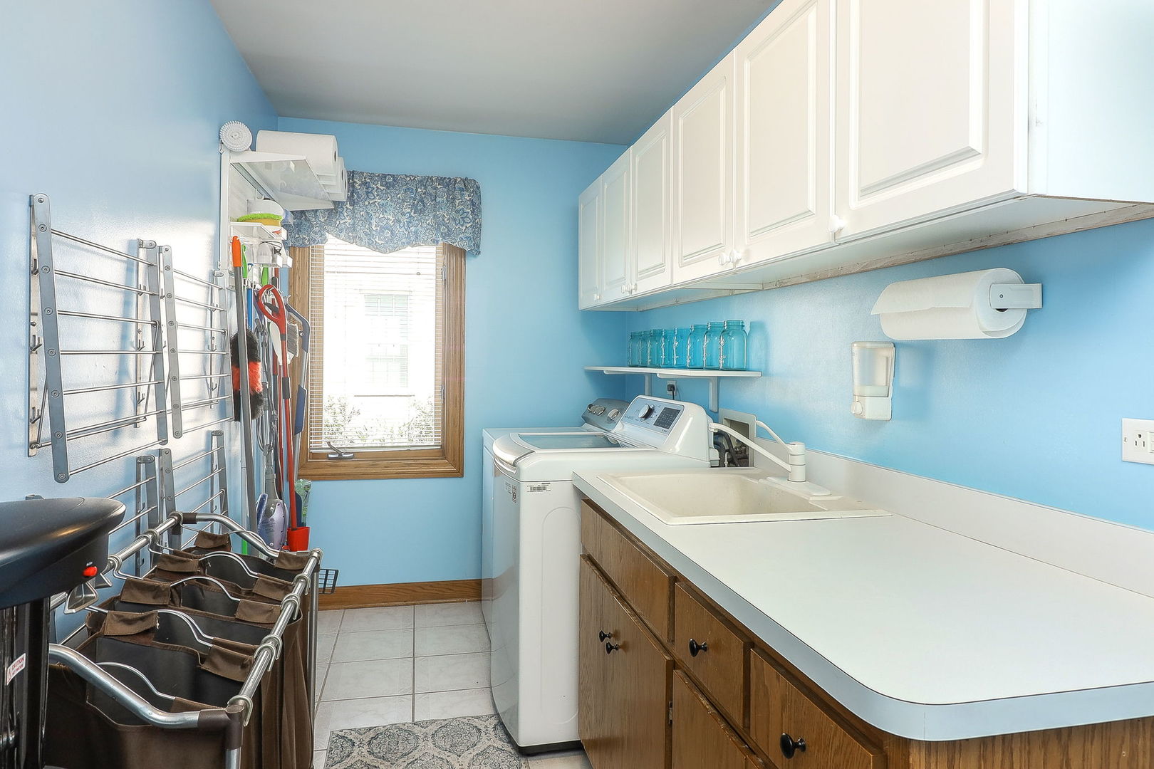 1369 Notre Dame Drive, Lemont, IL 60439