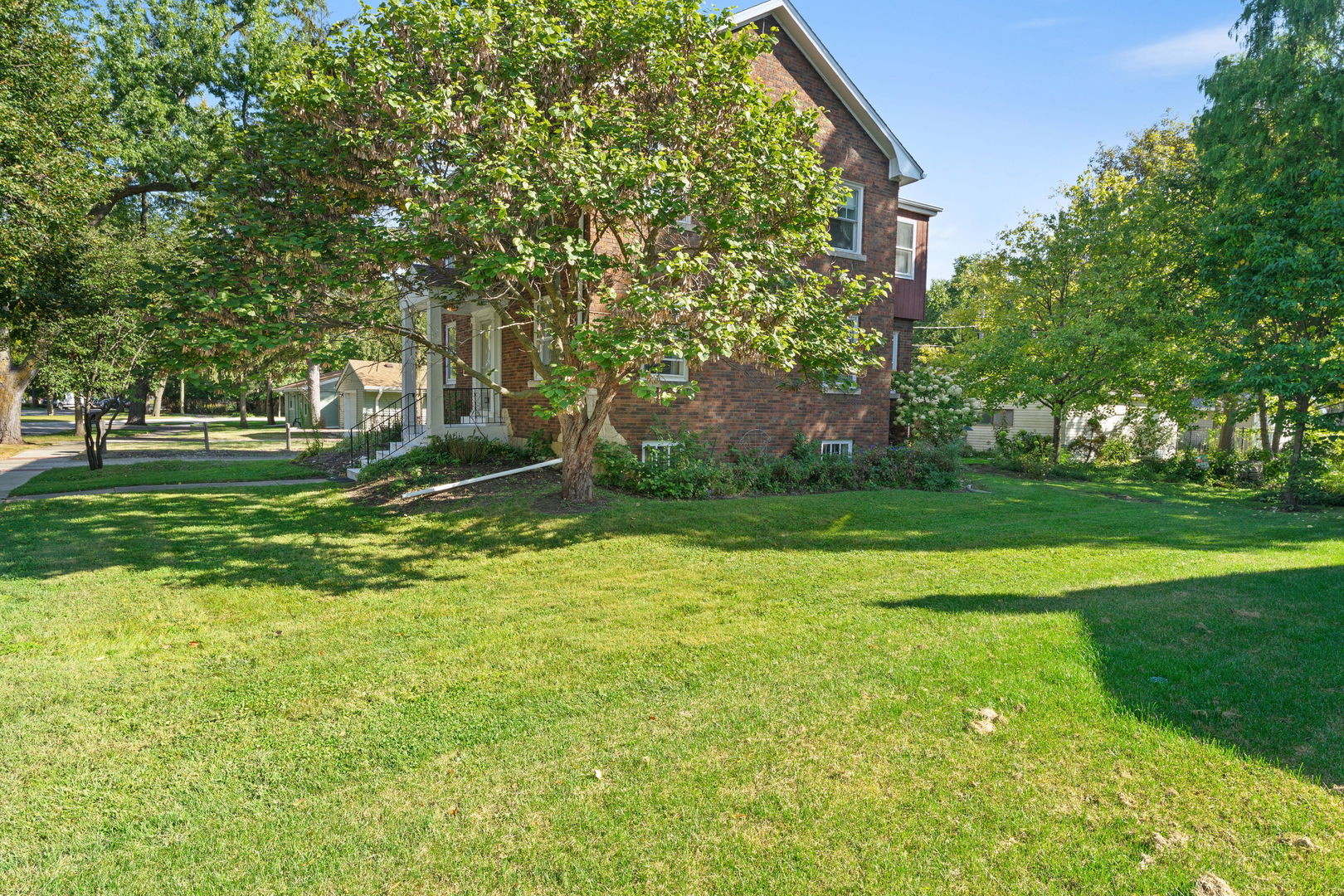 3811 Rosemear Avenue, Brookfield, IL 60513