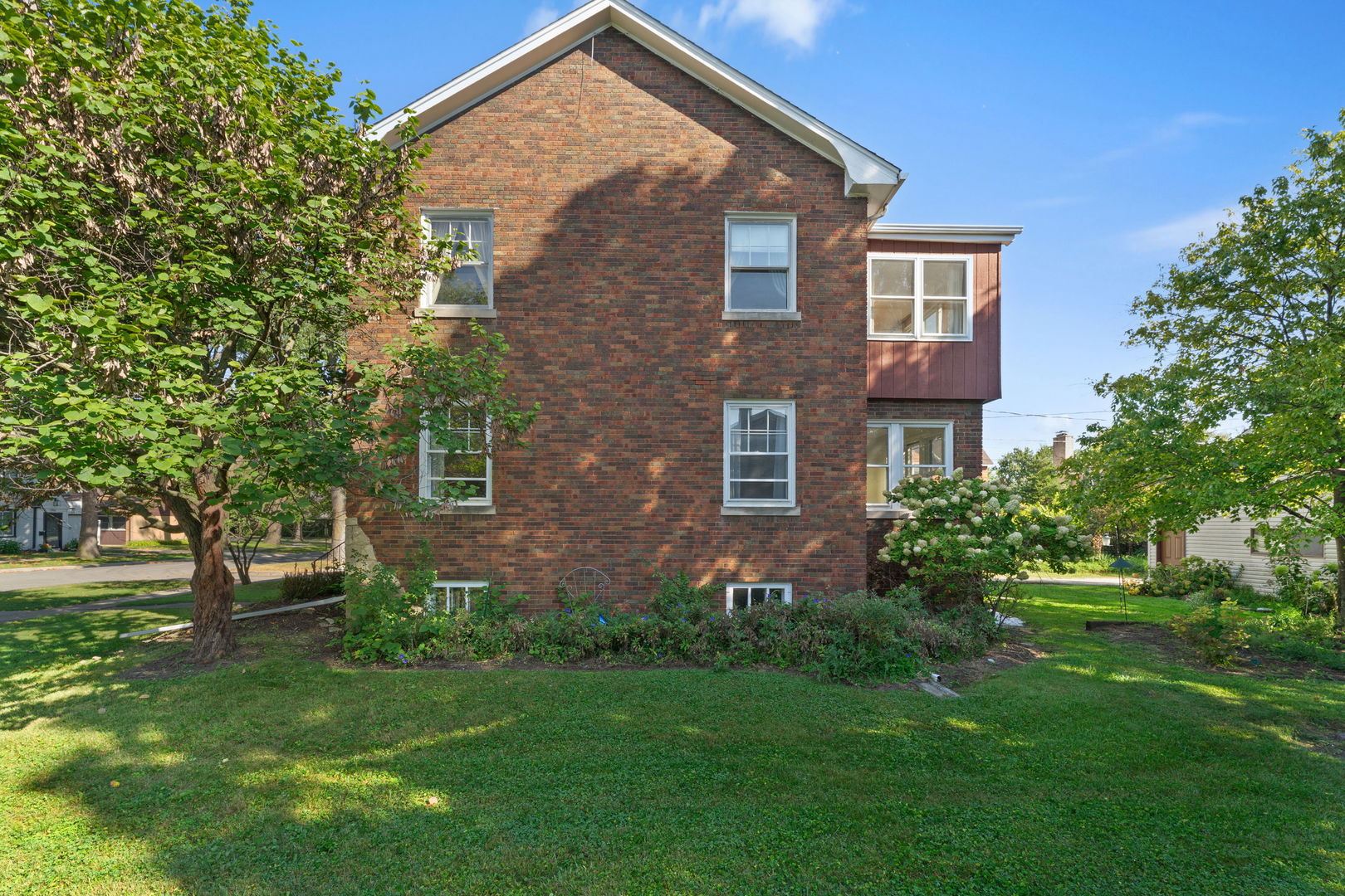 3811 Rosemear Avenue, Brookfield, IL 60513